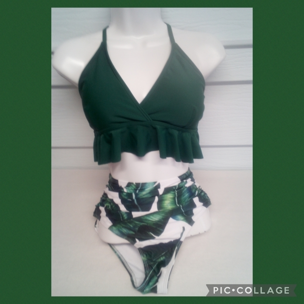 Green top leaf bottom swimsuit.43 - Picture 7 of 7